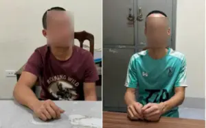 Vụ ném chất bẩn vào cửa hàng quần áo để dằn mặt chủ tiệm gây xôn xao. Cập nhật diễn biến điều tra và thông tin mới nhất.