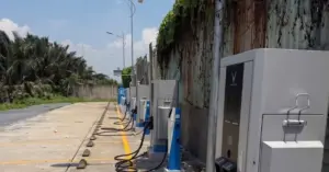 trộm dây sạc trạm xe điện