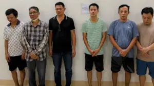 Công an Đà Nẵng triệt phá đường dây cá độ bóng đá giao dịch gần 60 tỷ đồng, tạm giữ nhiều nghi phạm để điều tra.
