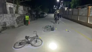 Hiện trường vụ tai nạn xe đạp tại Thanh Hóa khiến một cụ bà tử vong, cơ quan chức năng đang điều tra nguyên nhân vụ việc.