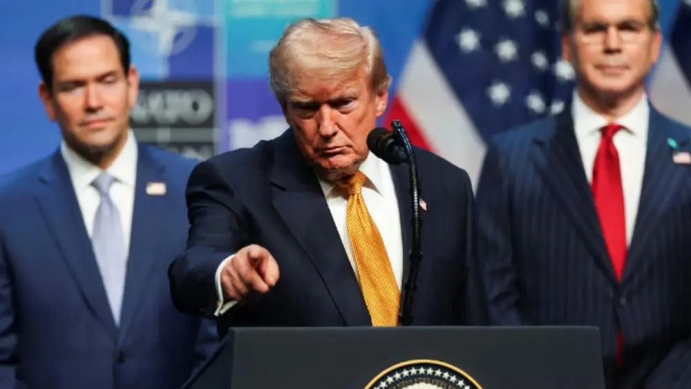 Vì sao Tổng thống Trump khôi phục tấn công Iran quy mô lớn? Hai nguyên nhân chính được quan chức Mỹ tiết lộ sau diễn biến căng thẳng ở eo biển Hormu