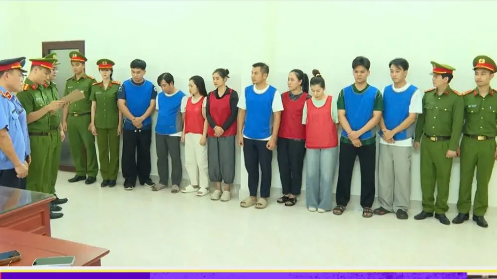 Công an triệt phá đường dây buôn lậu hơn 28.000 viên kim cương, doanh thu khoảng 280 tỷ đồng với thủ đoạn hoạt động tinh vi.
