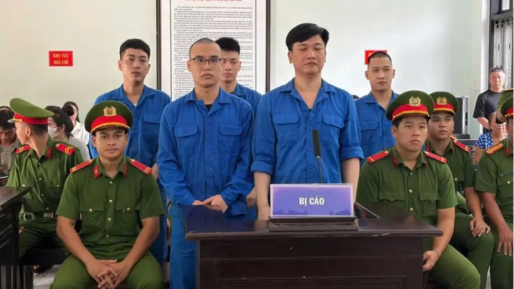 Tử hình Trần Hải Dương vì cầm đầu đường dây mua bán gần 29kg ma túy từ Lào về Huế, bốn đồng phạm cũng bị tuyên các mức án nghiêm khắc.