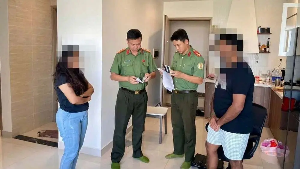 Quy định khai báo lưu trú khi bạn bè hoặc người yêu đến ở qua đêm được nhiều người quan tâm. Tìm hiểu trường hợp nào phải thực hiện.