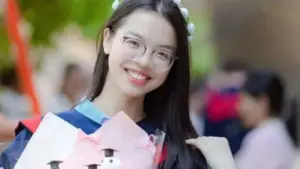 Nữ thủ khoa khối B00 đạt 30/30 điểm sau gần một năm không dùng mạng xã hội, chia sẻ hành trình chinh phục ước mơ ngành Y.