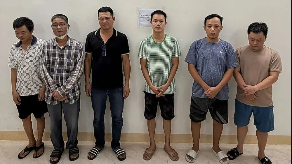 Công an Đà Nẵng triệt phá đường dây cá độ bóng đá quy mô 60 tỷ đồng, bắt giữ nhiều nghi phạm, làm rõ phương thức hoạt động.