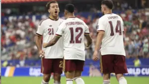 Tây Ban Nha đánh bại Pháp để giành vé vào chung kết World Cup 2026. Cập nhật diễn biến, tỷ số và những điểm nhấn của trận đấu.