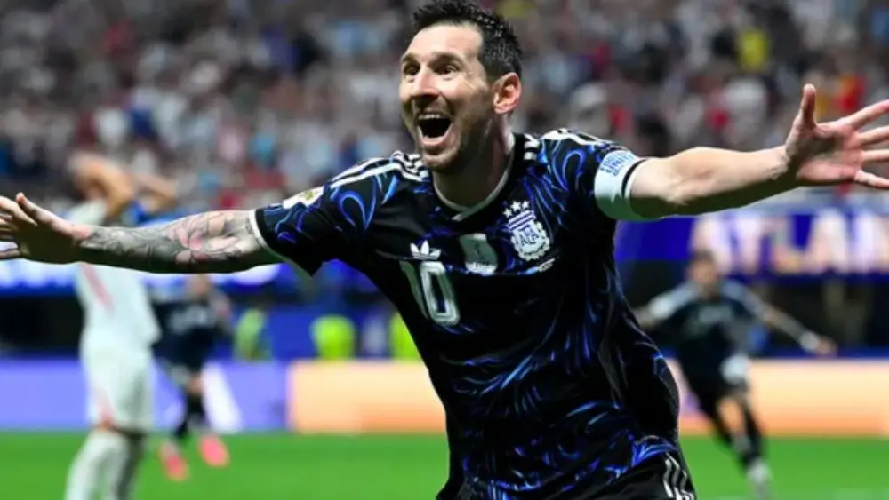 Messi lập thêm kỷ lục với màn trình diễn ấn tượng, vươn lên dẫn đầu danh sách Vua phá lưới. Xem diễn biến mới nhất.