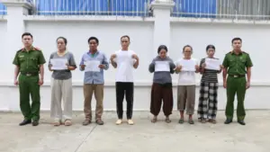 Công an Nghệ An triệt xóa 2 đường dây mua bán người, bắt 6 đối tượng và giải cứu 3 nạn nhân bị bán sang nước ngoài làm vợ.