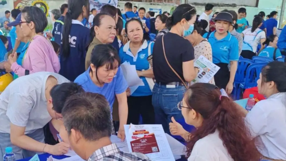 Nhu cầu tuyển dụng tăng, mở thêm cơ hội cho lao động thất nghiệp tìm việc làm mới. Cập nhật diễn biến thị trường lao động mới nhất.