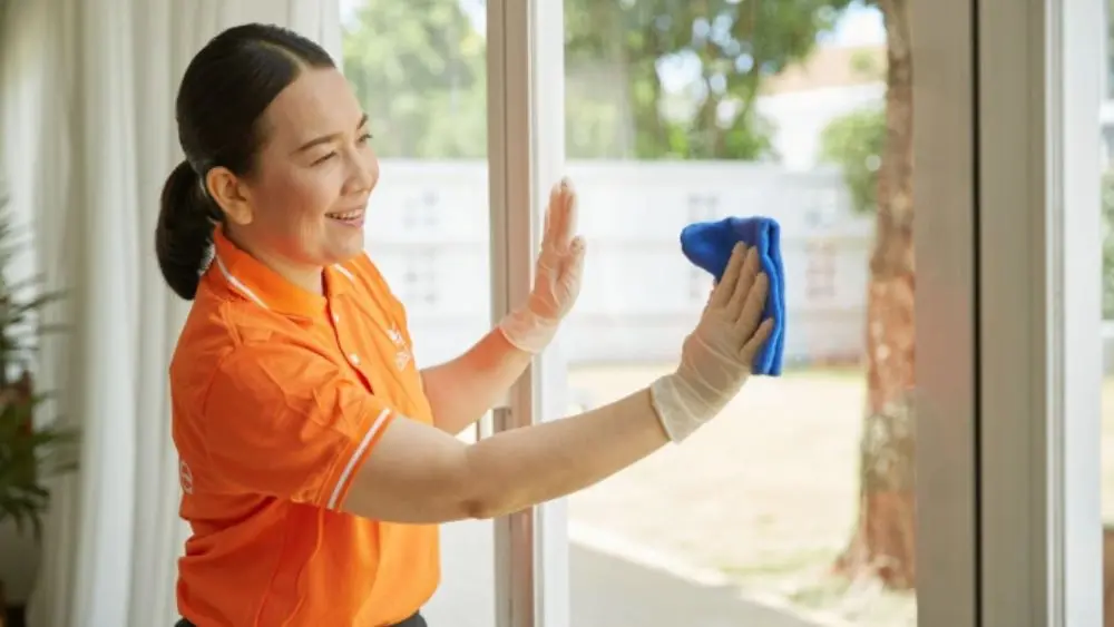 Người thuê giúp việc gia đình có thể bị phạt đến 3 triệu đồng nếu không thông báo với UBND xã, phường, đặc khu theo quy định mới.