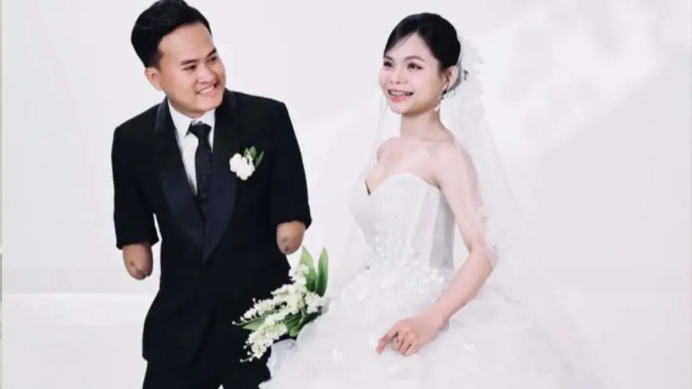 Chuyện tình của chàng trai cụt hai tay và bạn gái xinh đẹp truyền cảm hứng trước thềm lễ cưới. Đọc câu chuyện đầy nghị lực và yêu thương.