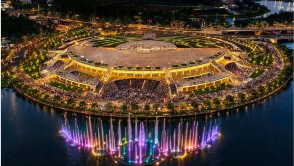 Quảng trường trung tâm Gia Nghĩa chính thức khánh thành, tạo điểm nhấn đô thị và không gian sinh hoạt cộng đồng mới của tỉnh Lâm Đồng.
