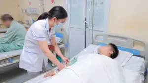 Tiêu cơ vân do tập gym quá sức có thể gây suy thận cấp. Bác sĩ Bệnh viện E cảnh báo dấu hiệu nhận biết và cách phòng ngừa hiệu quả.