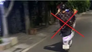 Nhóm thanh niên bốc đầu xe máy để quay clip đăng TikTok câu view bị công an làm rõ, xử lý theo quy định.
