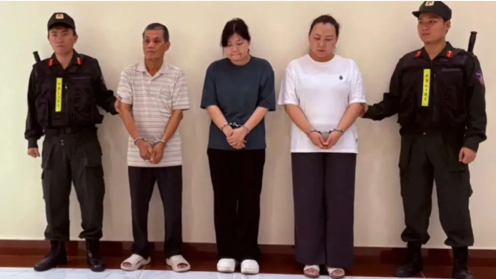Đặng Ngọc Minh cùng đồng phạm bị bắt vì bị cáo buộc làm giả hồ sơ, "thay áo" hàng Trung Quốc để trúng hơn 30 gói thầu ngành điện.