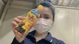 Nữ công nhân tại Đồng Nai trúng giải Đặc biệt 100 triệu đồng từ chương trình Xé ngay trúng liền, câu chuyện bất ngờ thu hút nhiều người đọc.