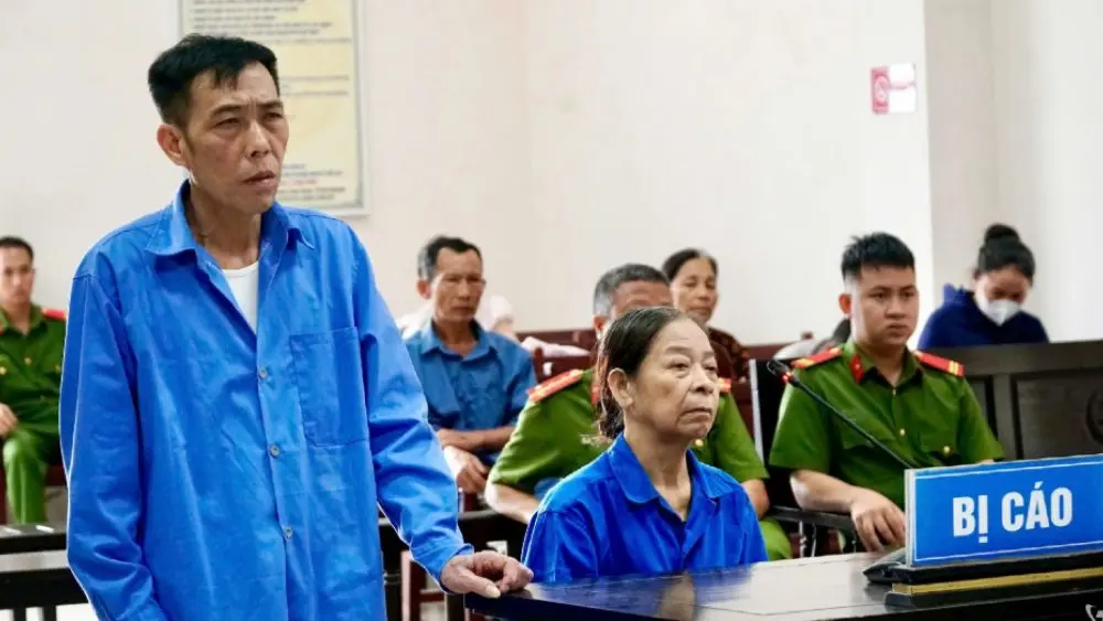 Tòa án nhân dân tỉnh Thái Nguyên tuyên án hai bị cáo trong vụ mua bán trái phép chất ma túy, xử phạt tù và phạt bổ sung theo quy định.