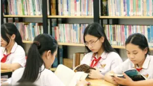 Từ năm học 2029-2030, học sinh trên cả nước được miễn phí sách giáo khoa theo hình thức mượn - trả, giúp giảm chi phí học tập.