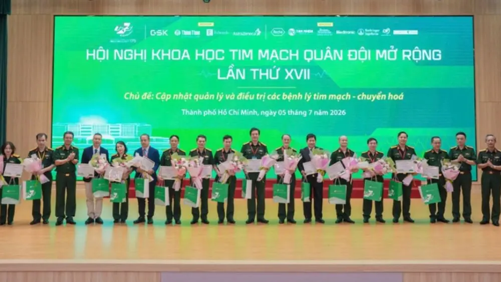Khoảng 22 triệu người Việt mắc bệnh mạn tính, trong đó tăng huyết áp phổ biến nhất. Chuyên gia khuyến cáo thay đổi lối sống để phòng ngừa hiệu quả.