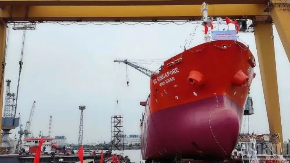 Phà Rừng hạ thủy tàu dầu/hóa chất 13.000DWT đóng cho chủ tàu Hàn Quốc, khẳng định năng lực đóng tàu xuất khẩu. Xem chi tiết.