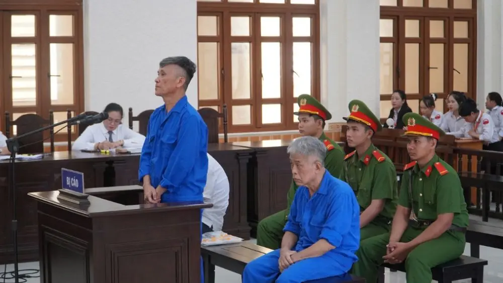Nguyên Giám đốc Sở GD&ĐT Bình Thuận cũ lĩnh 15 năm tù trong vụ án liên quan AIC. Diễn biến và mức án các bị cáo tại phiên tòa