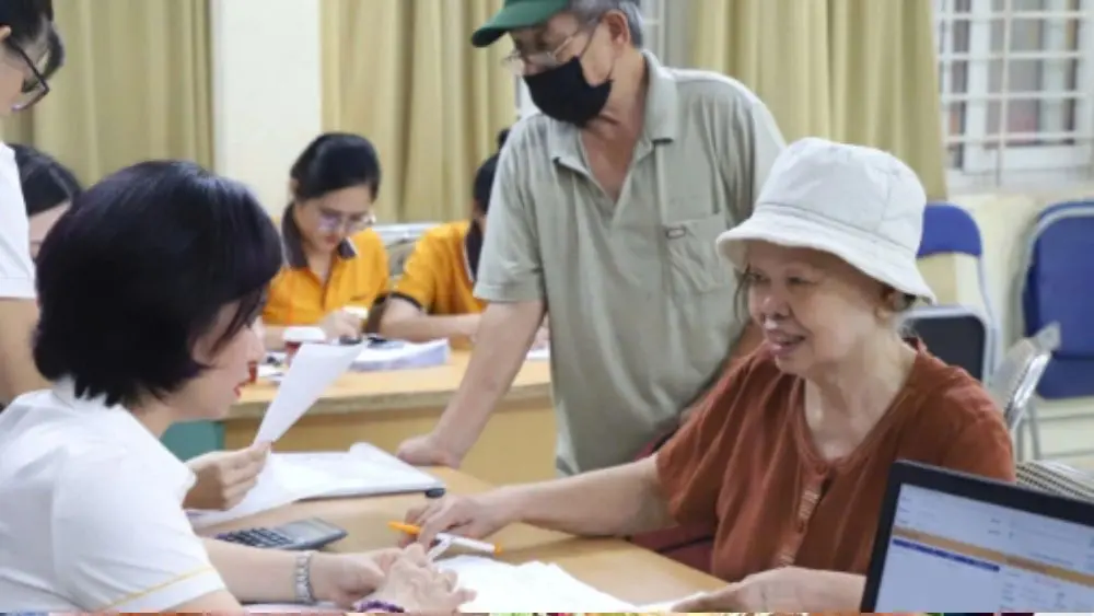 Thu hẹp khoảng cách lương hưu là nội dung được cử tri kiến nghị, trong đó ưu tiên hỗ trợ người nghỉ hưu trước năm 1995 có mức hưởng thấp.