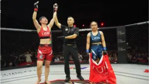 Nguyễn Vũ Quỳnh Hoa bảo vệ thành công đai vô địch LION Championship 52kg nữ, khẳng định bản lĩnh và chiến thuật thi đấu hiệu quả.