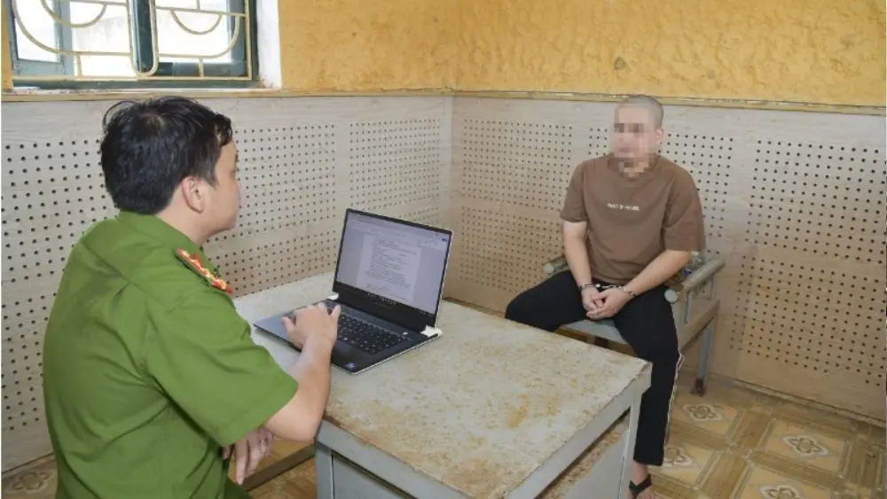 Tô Đức Thiên, quản lý cấp cao của Lương Sơn TV, được xác định liên quan đường dây phát sóng lậu và tổ chức đánh bạc trực tuyến.