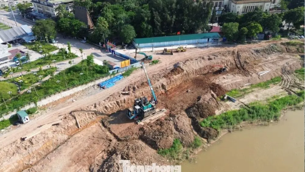 Thông tin mới về tuyến đê Hữu Cầu hơn 8.500 tỷ đồng, dài 16,4km, đang được triển khai tại Thái Nguyên.