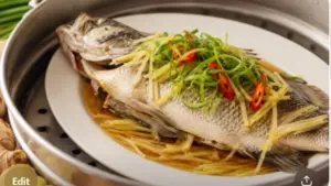 Cá hấp thịt thơm ngon nhờ vài miếng phấn tươi, đồng thời cần chú ý cách chọn cá và thời gian hấp để món ăn giữ vị tự nhiên.