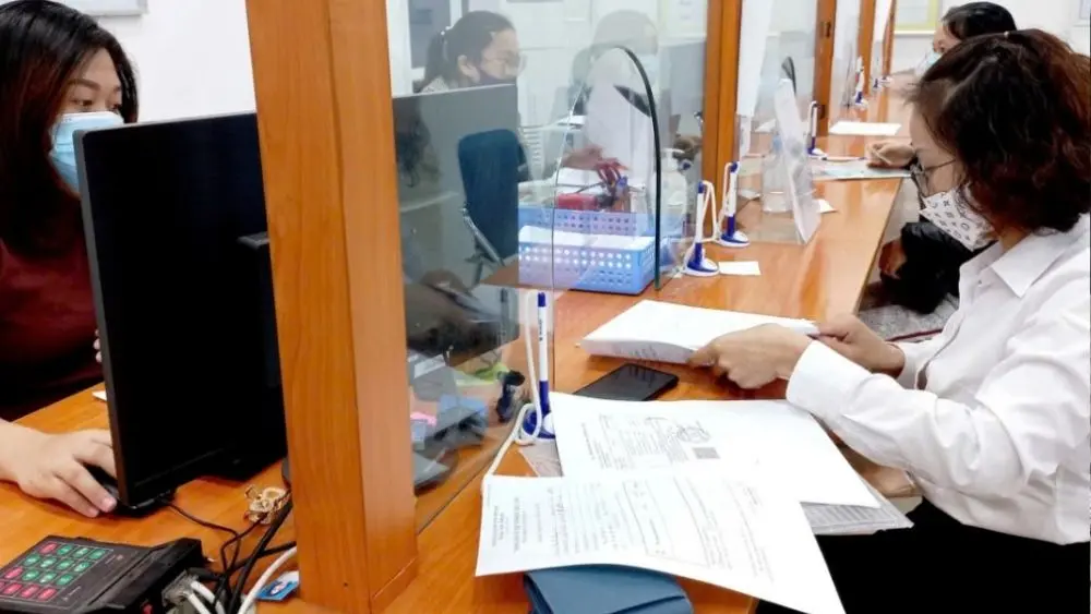 Cập nhật các thủ tục bảo hiểm xã hội, trong đó có thủ tục chi trả trợ cấp thất nghiệp và nhiều chính sách bảo hiểm được sửa đổi, bổ sung.