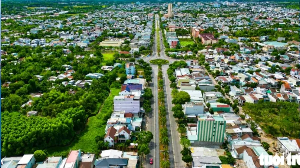 Đường Hùng Vương được mở rộng trên phần đất chừa sẵn, tạo thuận lợi cho dự án giao thông sau gần 30 năm.