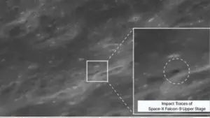 Tàu Danuri ghi lại miệng hố mới trên Mặt Trăng sau khi tầng trên tên lửa Falcon 9 của SpaceX va chạm bề mặt.
