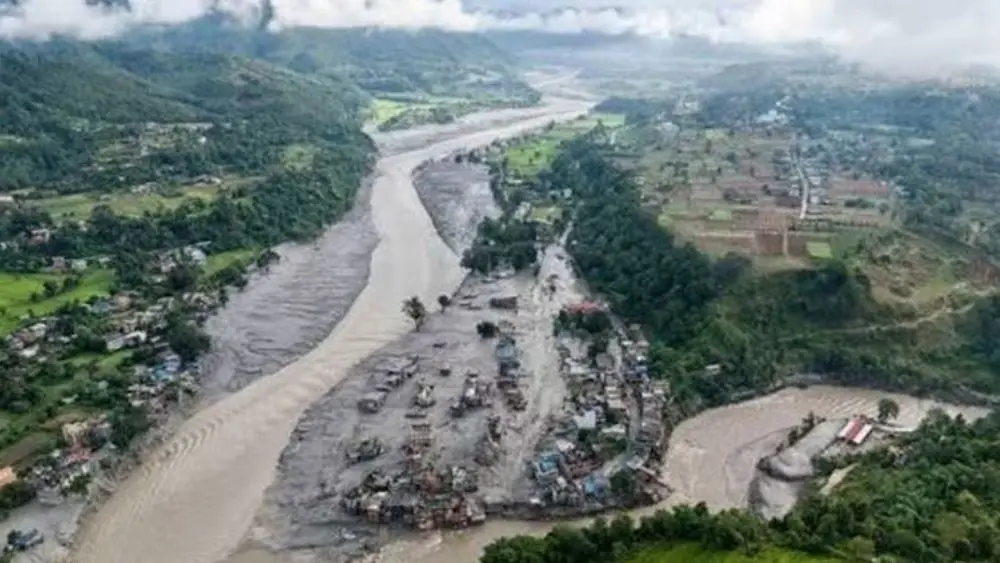 Sông băng Nepal sụp đổ gây thảm họa nghiêm trọng, khiến hơn 600 người thiệt mạng. Giới chuyên gia cảnh báo nguy cơ sự cố tương tự tái diễn.