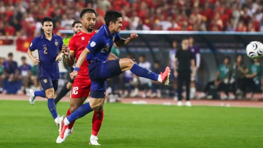 Wanchai Jarunongkran đá phản lưới nhà trong trận chung kết ASEAN Cup 2026