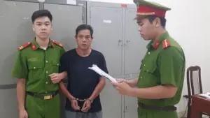 Công an Thái Nguyên khởi tố, bắt tạm giam Phạm Trung Kiên để điều tra hành vi dâm ô bé gái dưới 16 tuổi.