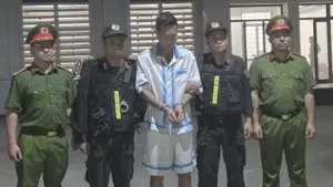 Huấn Hoa Hồng bị điều tra về việc huy động hàng chục tỷ đồng từ thiện, có dấu hiệu sử dụng sai mục đích.