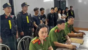 Đường dây buôn lậu thủy sản trị giá khoảng 1.000 tỷ đồng bị triệt phá, nhiều đối tượng bị khởi tố. Xem diễn biến vụ án.