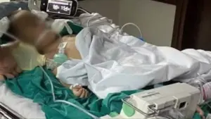 Bé trai hôn mê sau buổi học tại cơ sở can thiệp đã tử vong sau gần một tháng điều trị. Cập nhật diễn biến mới nhất của vụ việc.