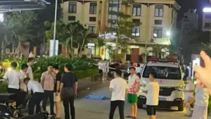 Bé trai 7 tuổi tử vong sau khi rơi từ tầng 15 chung cư ở Hải Phòng. Cơ quan chức năng đang làm rõ vụ việc.