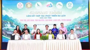 Sáu tỉnh phía Bắc ký thỏa thuận hợp tác, kết nối sản phẩm và tuyến du lịch liên vùng, phát huy di sản, bản sắc văn hóa và hướng tới phát triển bền vững.