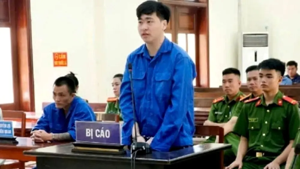 ráng A Của lĩnh án tử hình lần thứ hai trong vụ mua bán 80 bánh heroin, với hơn 27,7kg ma túy. Những diễn biến đáng chú ý của vụ án.