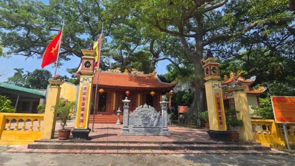 Đền Vạn Chài ở Hải Phòng là nơi thờ Tứ vị Thánh Nương, gắn với đời sống tín ngưỡng và văn hóa của cư dân miền biển.
