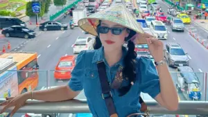 Tour Thái Lan 5 ngày 4 đêm có giá 9,9 triệu đồng, khiến nhiều du khách cân nhắc giữa du lịch nước ngoài và Phú Quốc dịp 02/9.