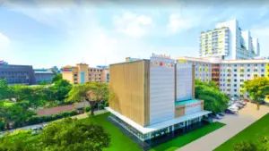 Trường quốc tế PennSchool lùi ngày học tại cơ sở Ba Tháng Hai, đồng thời bố trí học trực tuyến và địa điểm tạm thời cho học sinh.