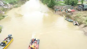 Vụ lật thuyền tại đập tràn Tân Thái, Thái Nguyên khiến 3 người mất tích. Lực lượng chức năng đã tìm thấy thi thể 2 nạn nhân.