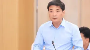Ông Lâm Văn Hoàng thông tin tiến độ 34 dự án giao thông phải hoàn thành và 5 dự án còn chờ khởi công trong năm 2026.