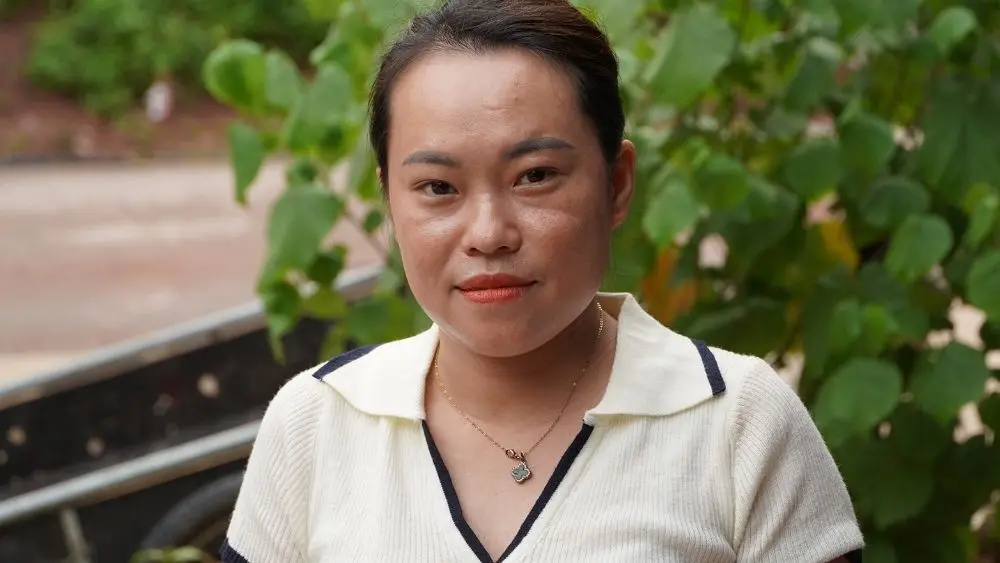 Cô giáo vùng biên Nghệ An vượt suối, băng rừng đến điểm trường “3 không”, nơi còn thiếu điện, sóng điện thoại và Internet.