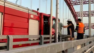 Công an TP. Hải Phòng kịp thời cứu người phụ nữ có ý định nhảy cầu Hoàng Văn Thụ xuống sông Cấm sáng 20/9.